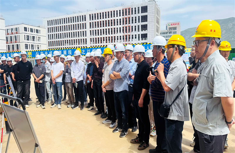 2025年4月17日，由莆田市涵江区住房和城乡建设局主办、918博天堂三建承办的钢筋安装工程质量防控现场交流会在联东U谷·涵江海峡智造产业谷一期成功召开。